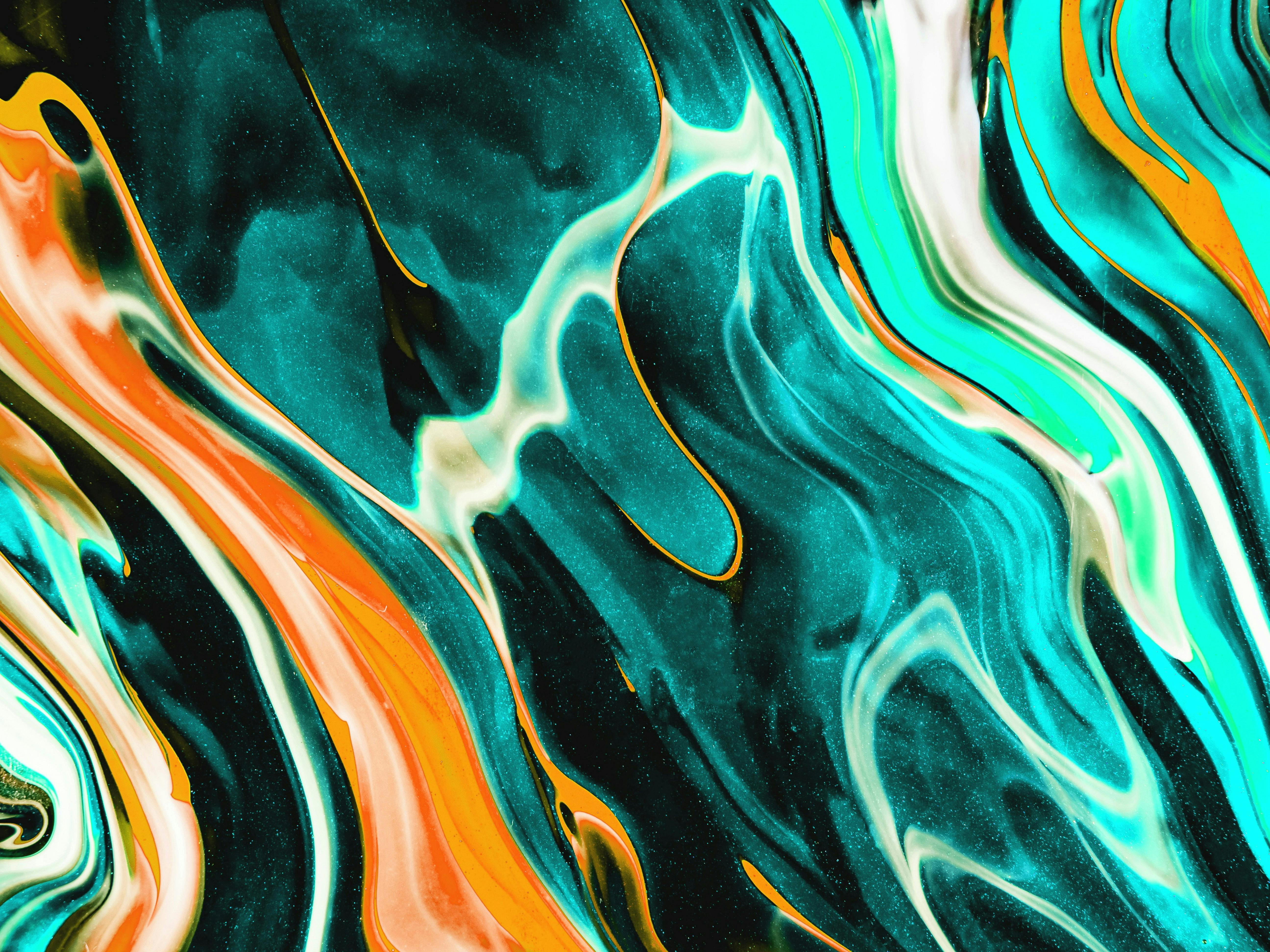 vagues jaune et vert sur fond noir dans le theme de Najar